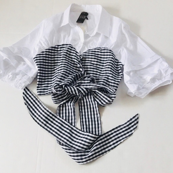 Black and White Top - Picture 2 of 4